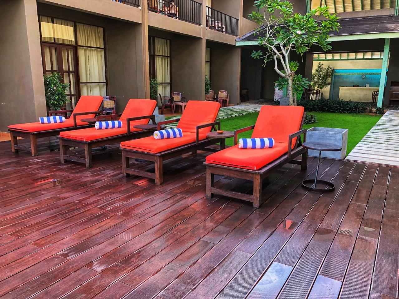 Hotel Waves By Tranquil Negombo Exterior foto