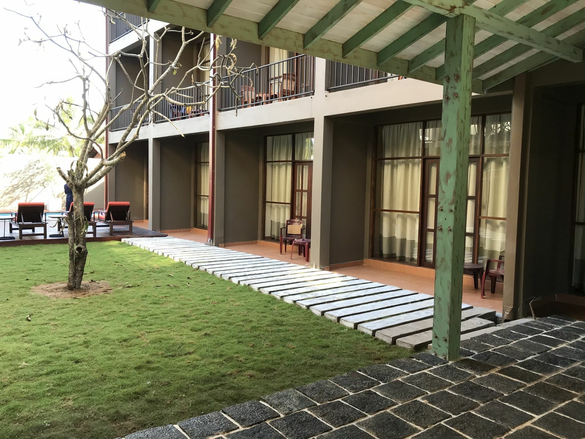 Hotel Waves By Tranquil Negombo Exterior foto